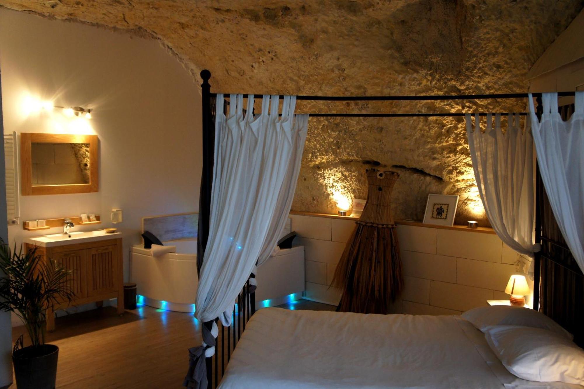 Chambres D'Hotes Troglodytes Le Clos De L'Hermitage Амбуаз Екстер'єр фото